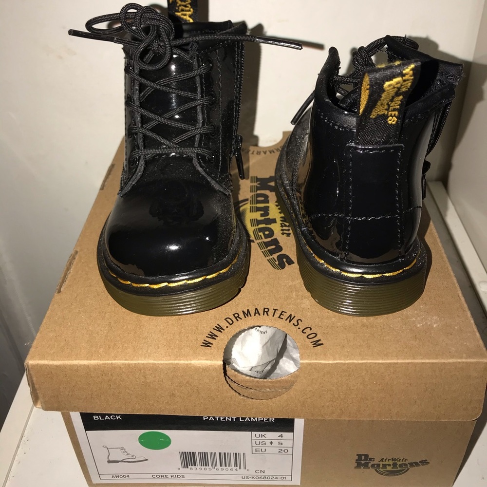 Infant dr. Marten boots